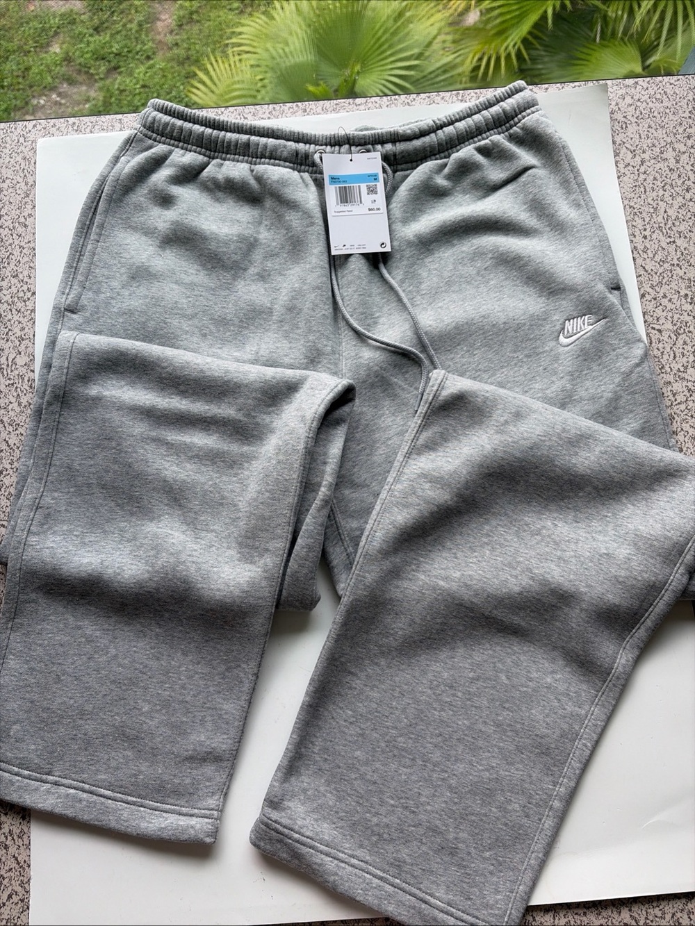 Nike Men's Club Open Hem Brushed Fleece Pants Medium Gray